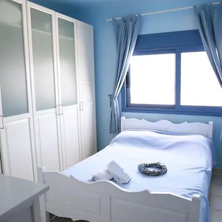 Odysseyshouse Means Your Comfortable And Unforgettable Holiday Accomodation * Fira (Santorini)