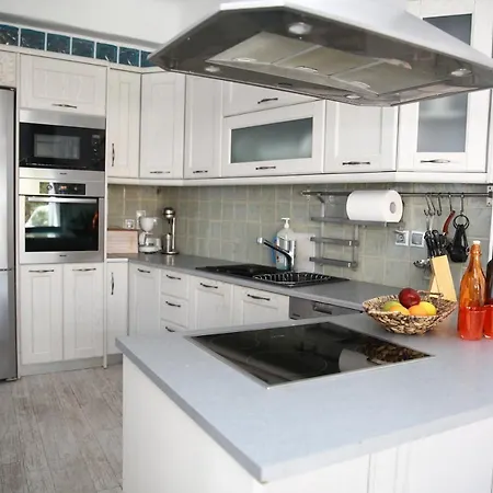 Odysseyshouse Means Your Comfortable And Unforgettable Holiday Accomodation Villa
