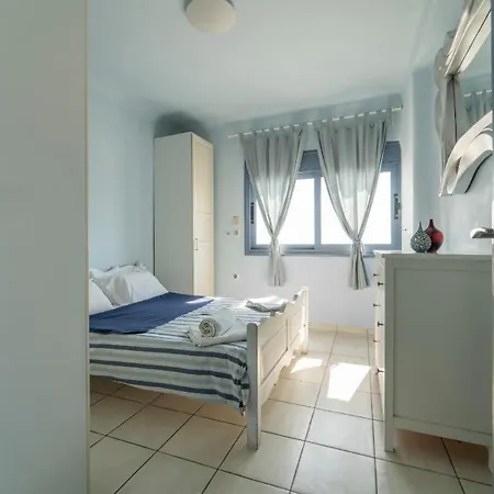 Odysseyshouse Means Your Comfortable And Unforgettable Holiday Accomodation Villa Fira (Santorini)
